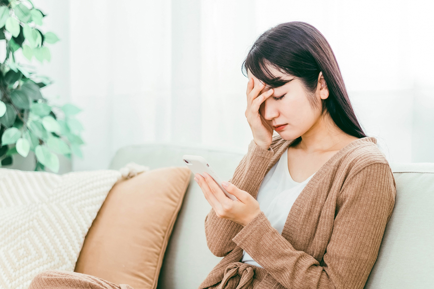 あ、スマホ画面割れちゃった…こんなときもクレカが補償